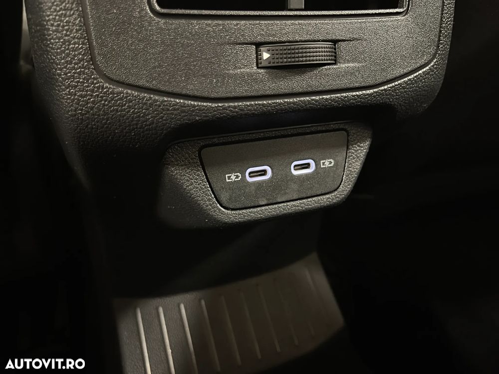 Volkswagen T-Roc 2.0 TDI Design - 24