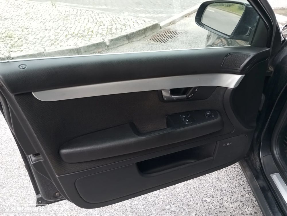 Audi A4 Avant 2.0 TDI S-line - 18