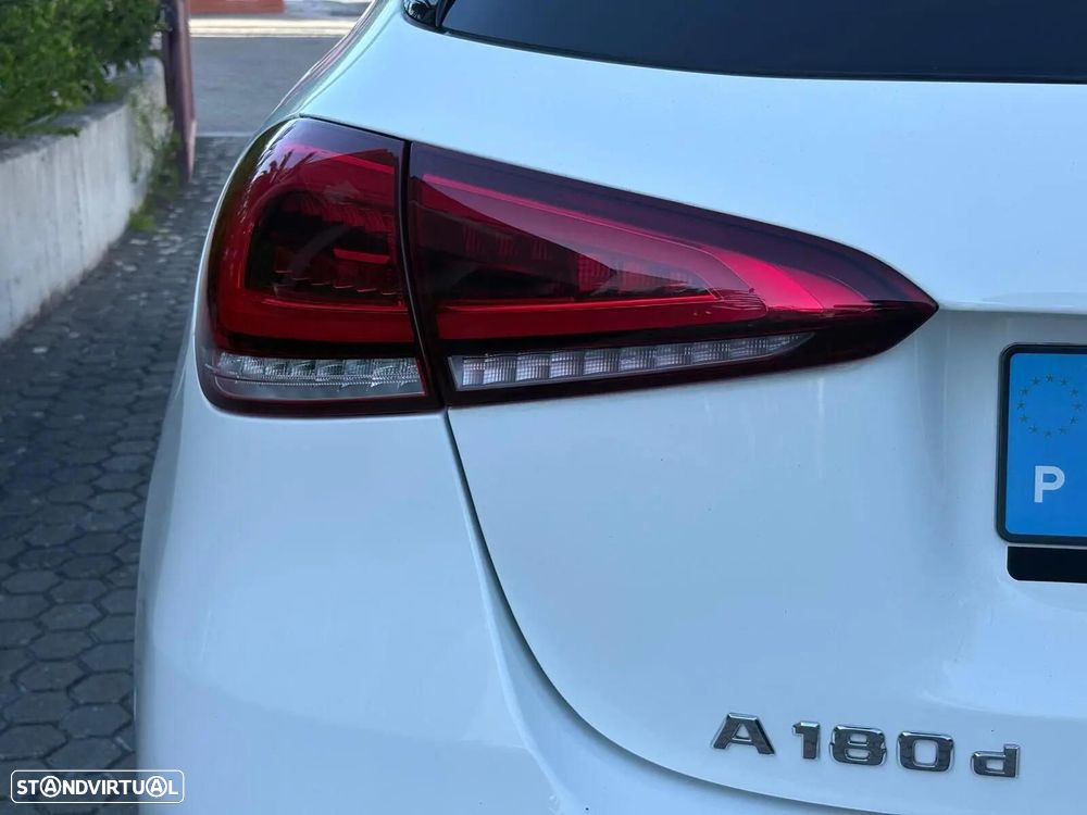 Mercedes-Benz A 180 d AMG Line Aut. - 24