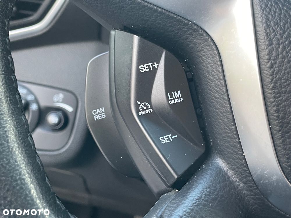 Ford Kuga 2.0 TDCi 4x4 Titanium - 19