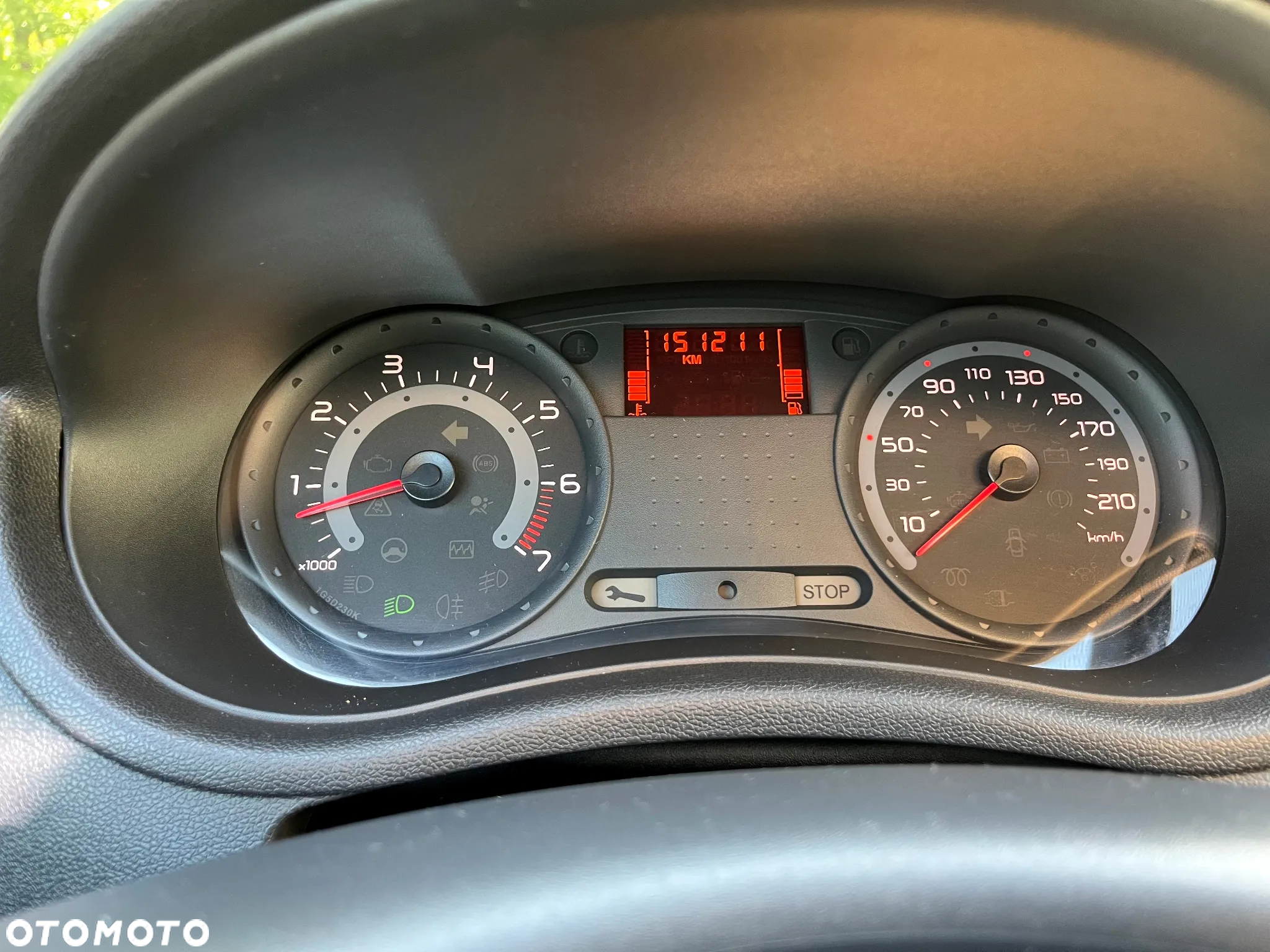 Renault Clio - 12