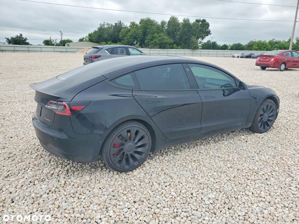 Tesla Model 3 Long Range AWD - 2