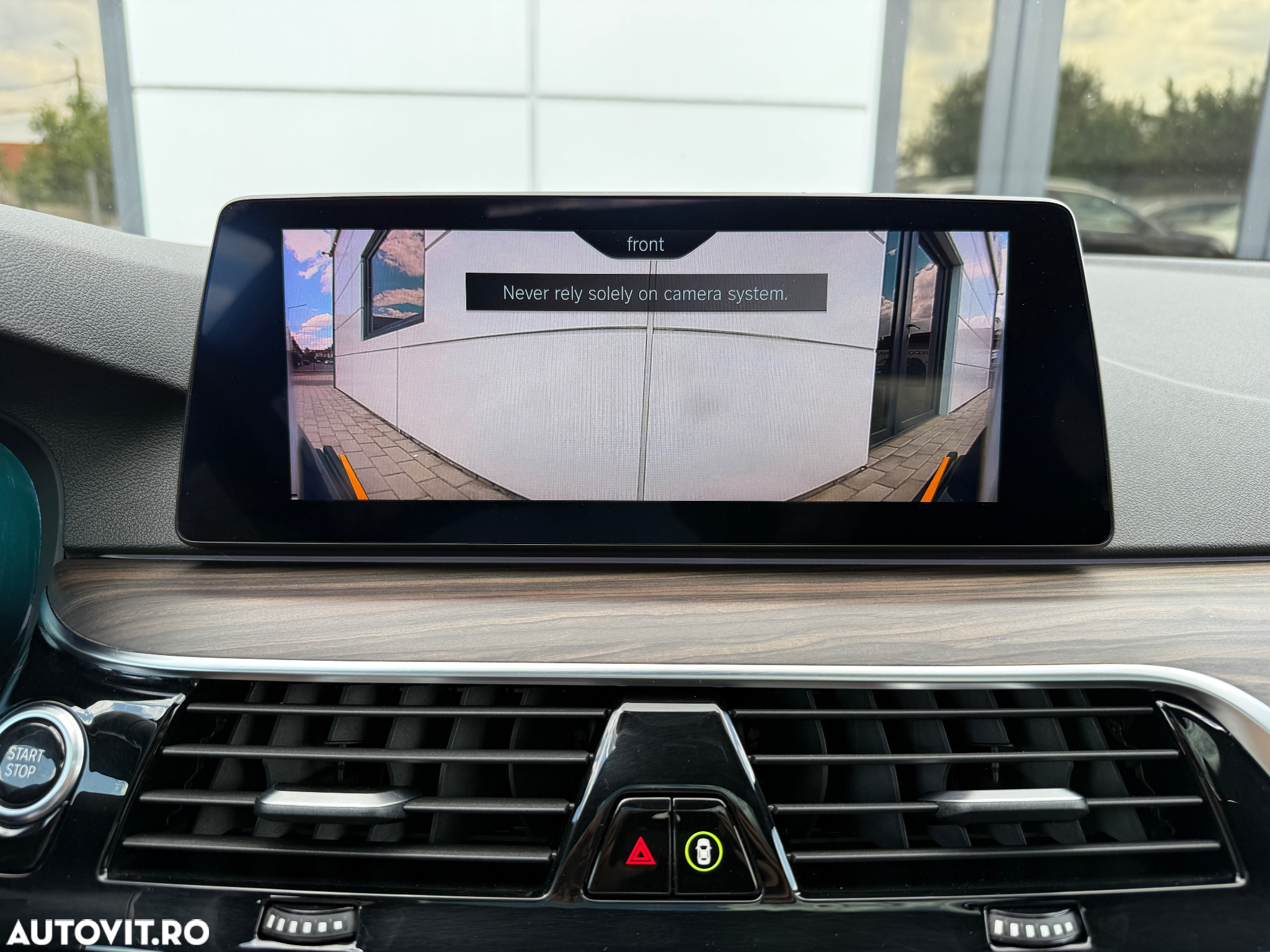 BMW Seria 5 530e Aut. M Sport Edition - 36