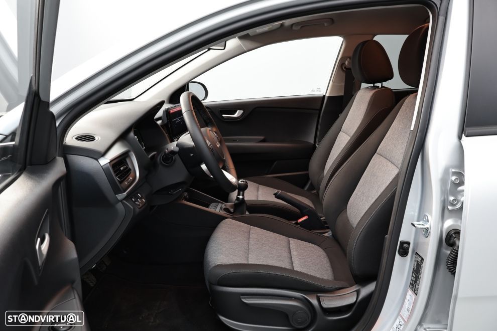 Kia Stonic 1.2 Dynamic - 24