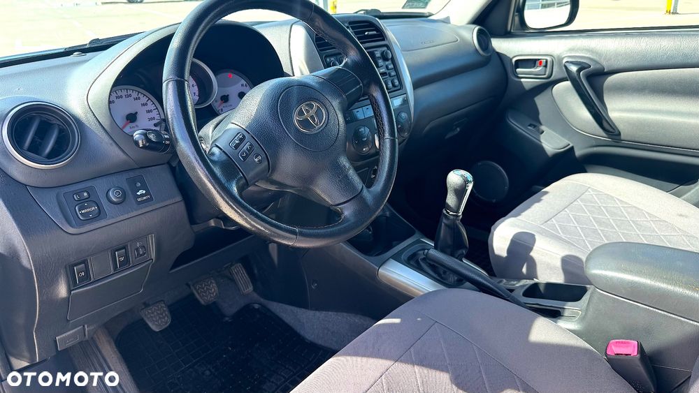 Toyota RAV4 D-4D 4x4 Edition - 10