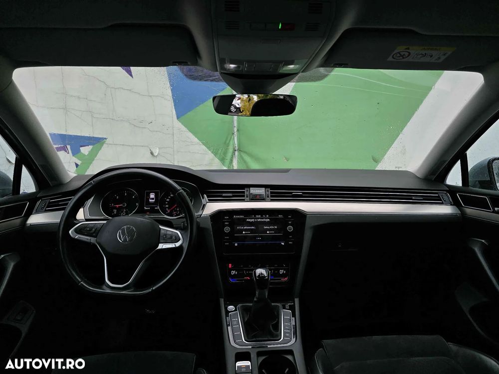 Volkswagen Passat - 14