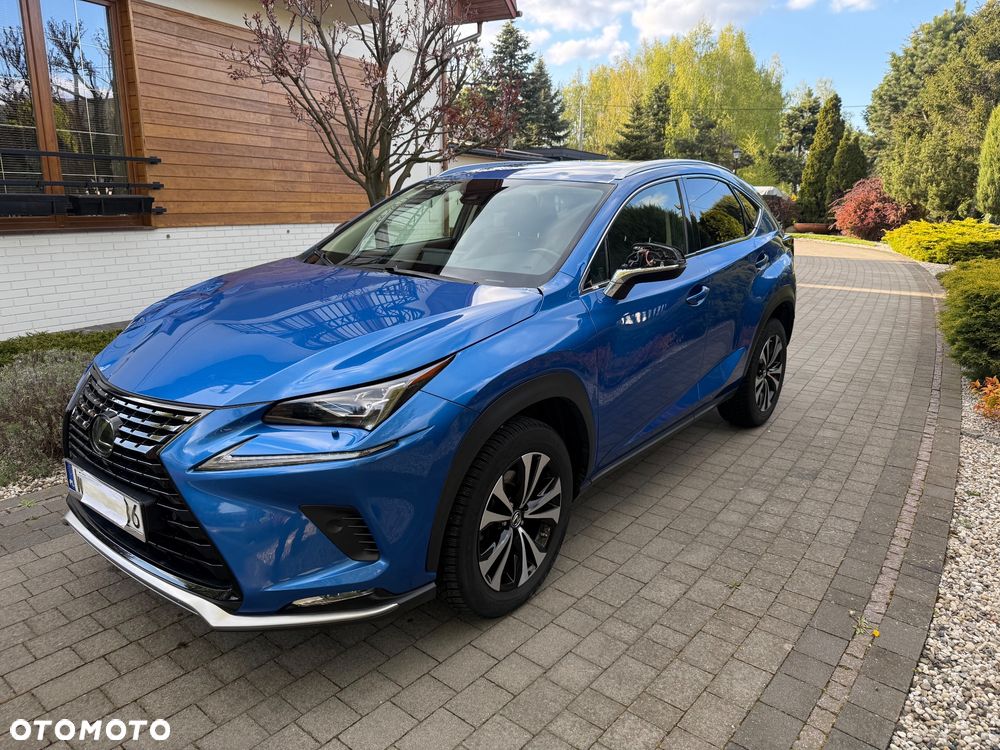 Lexus NX 300 F Impression AWD - 2