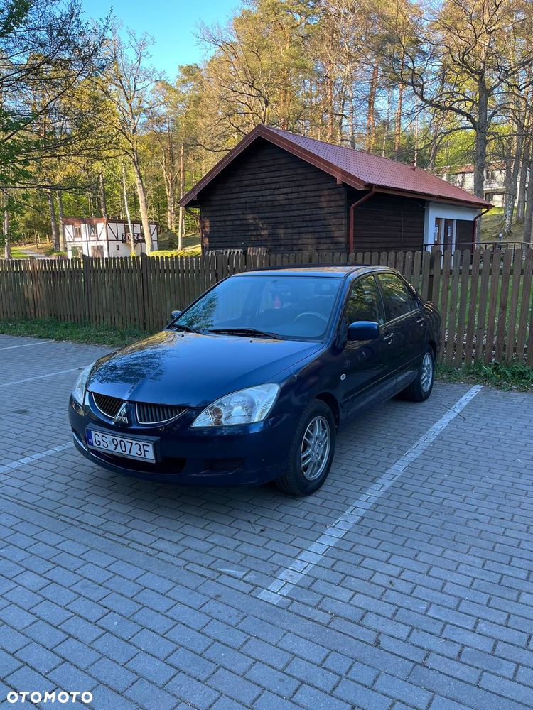 Mitsubishi Lancer 1.6 Invite - 1