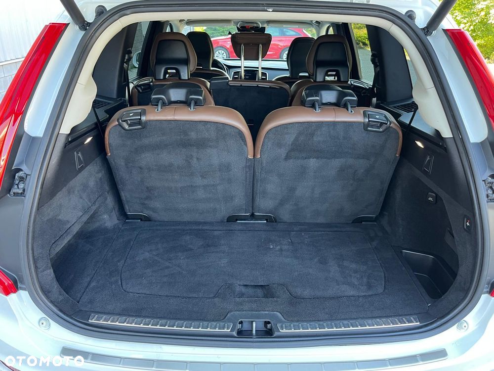 Volvo XC 90 D5 SCR AWD Inscription 7os - 16