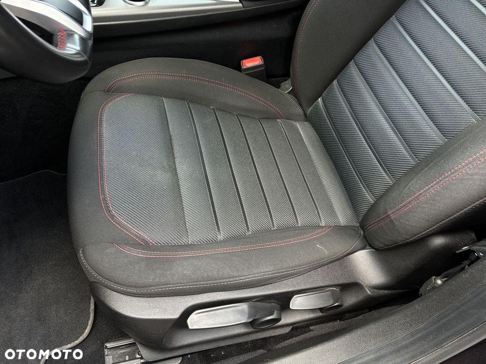 Alfa Romeo Giulia 2.0 Turbo - 12
