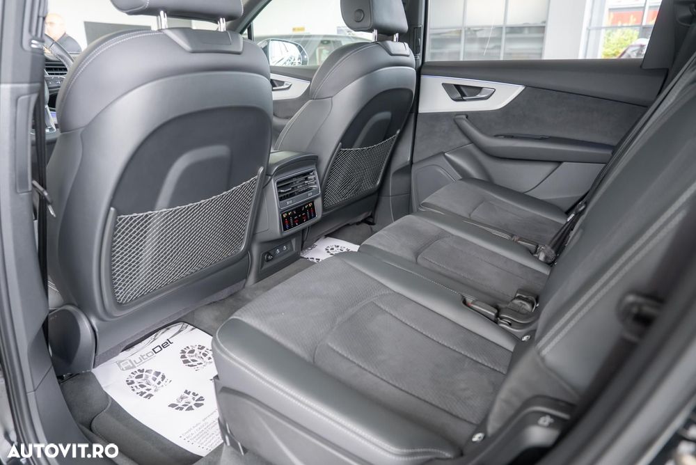 Audi Q7 55 TFSI quattro Tiptronic S line - 25