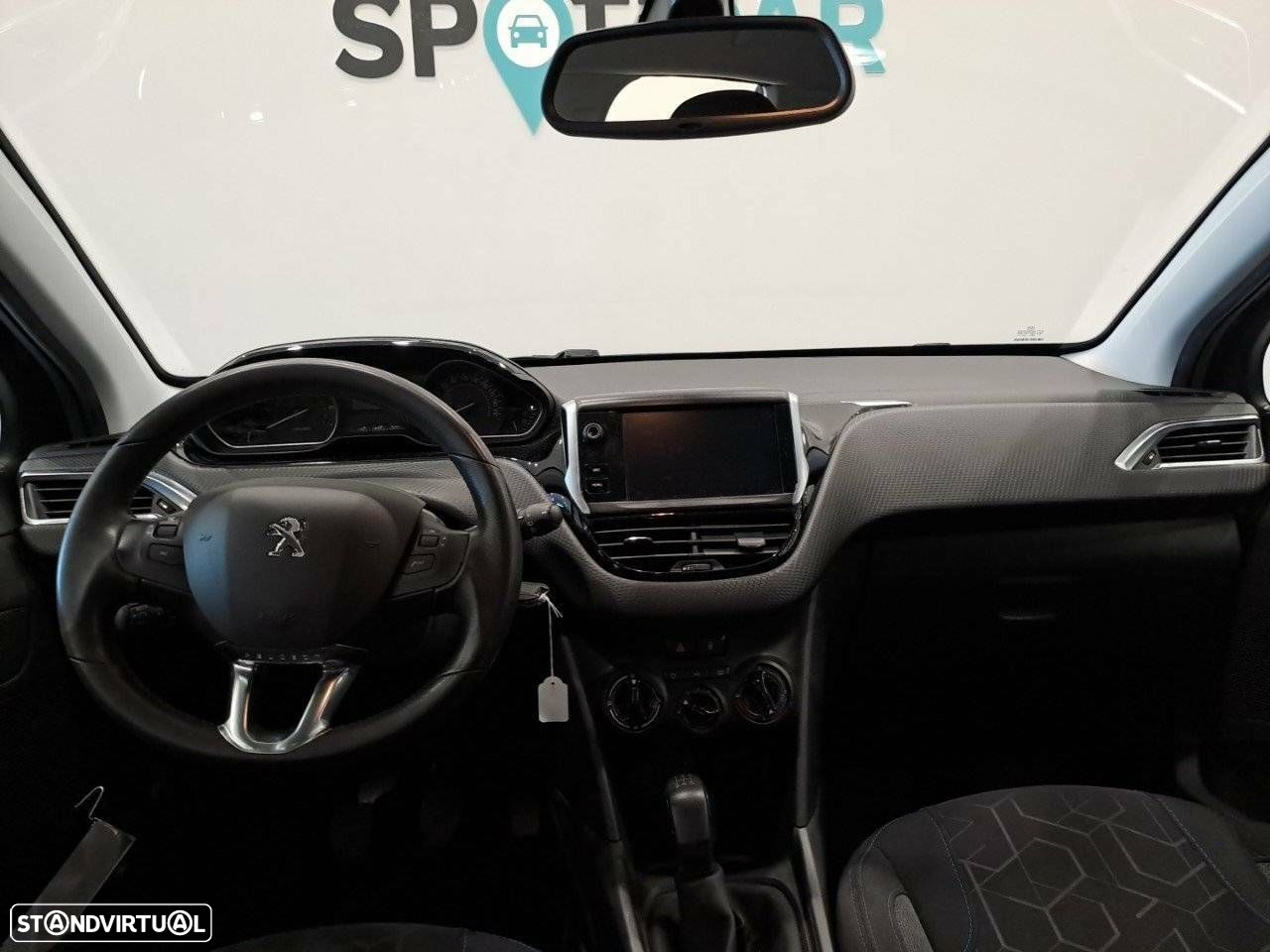 Peugeot 2008 1.2 PureTech Style - 8