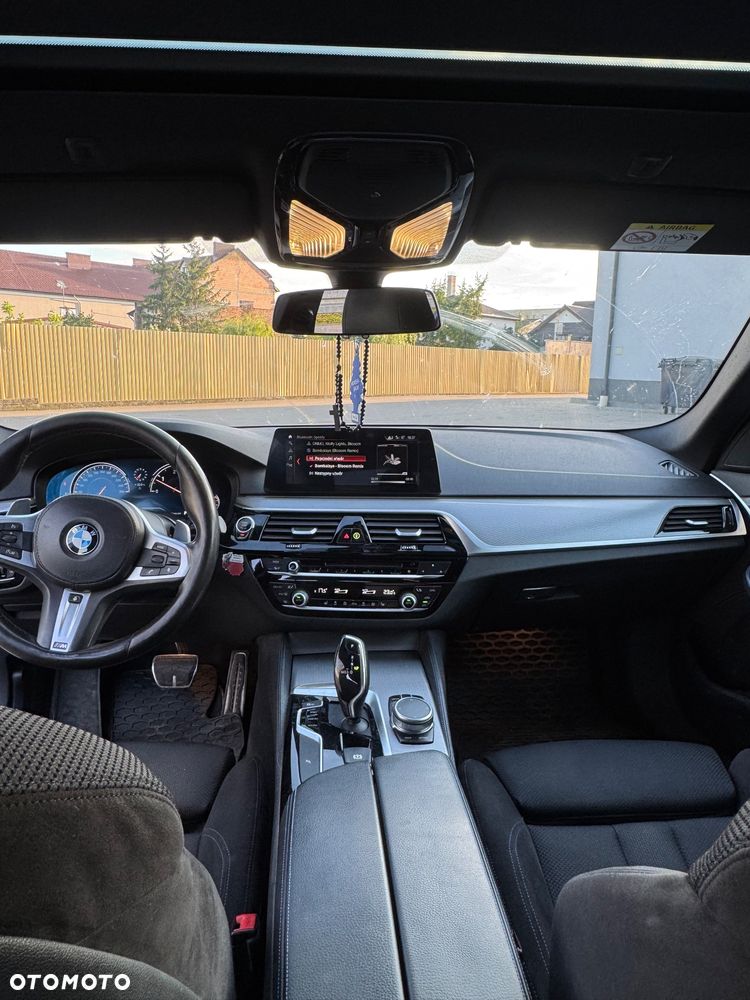BMW Seria 5 530d xDrive - 17