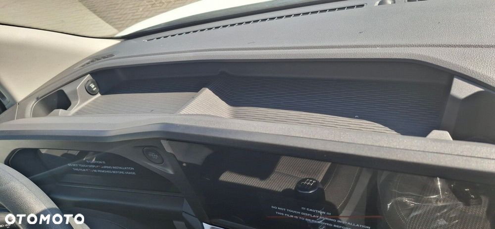 Volkswagen Transporter Furgon 2.0 TDI 150 KM automat - 29