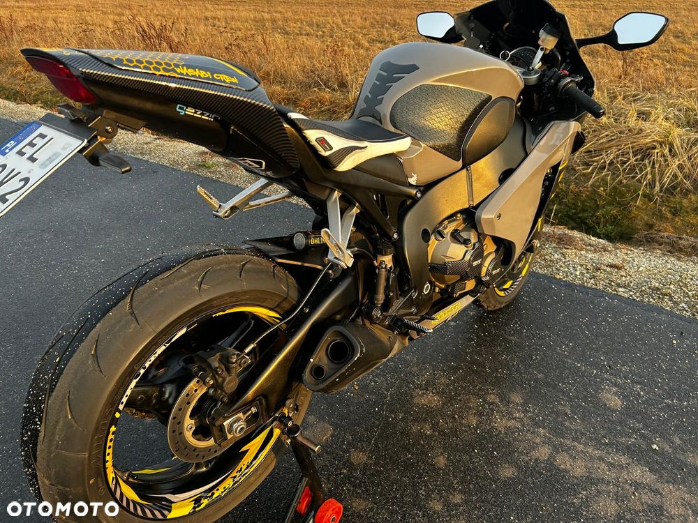Honda CBR - 10