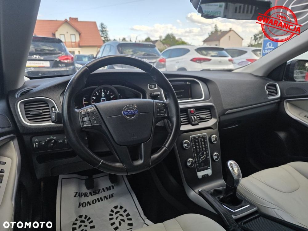 Volvo V40 T3 Ocean Race - 27