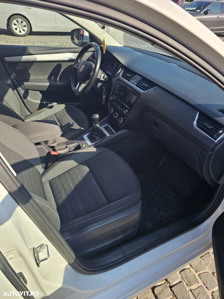 Skoda Octavia - 5