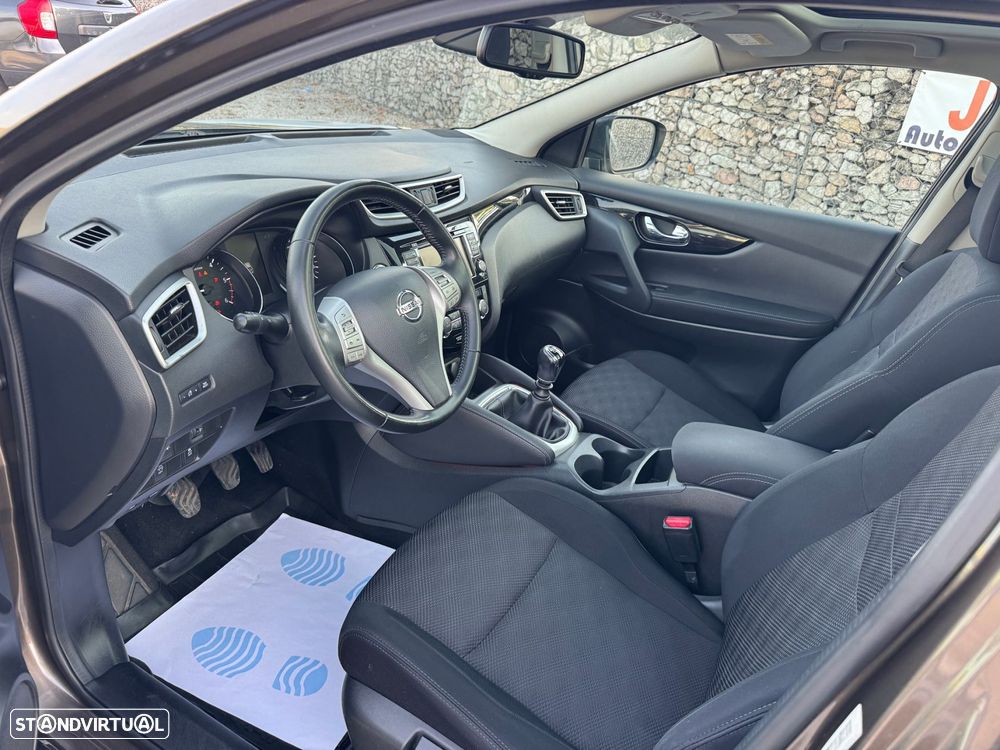 Nissan Qashqai 1.5 dCi N-Connecta 18 - 7