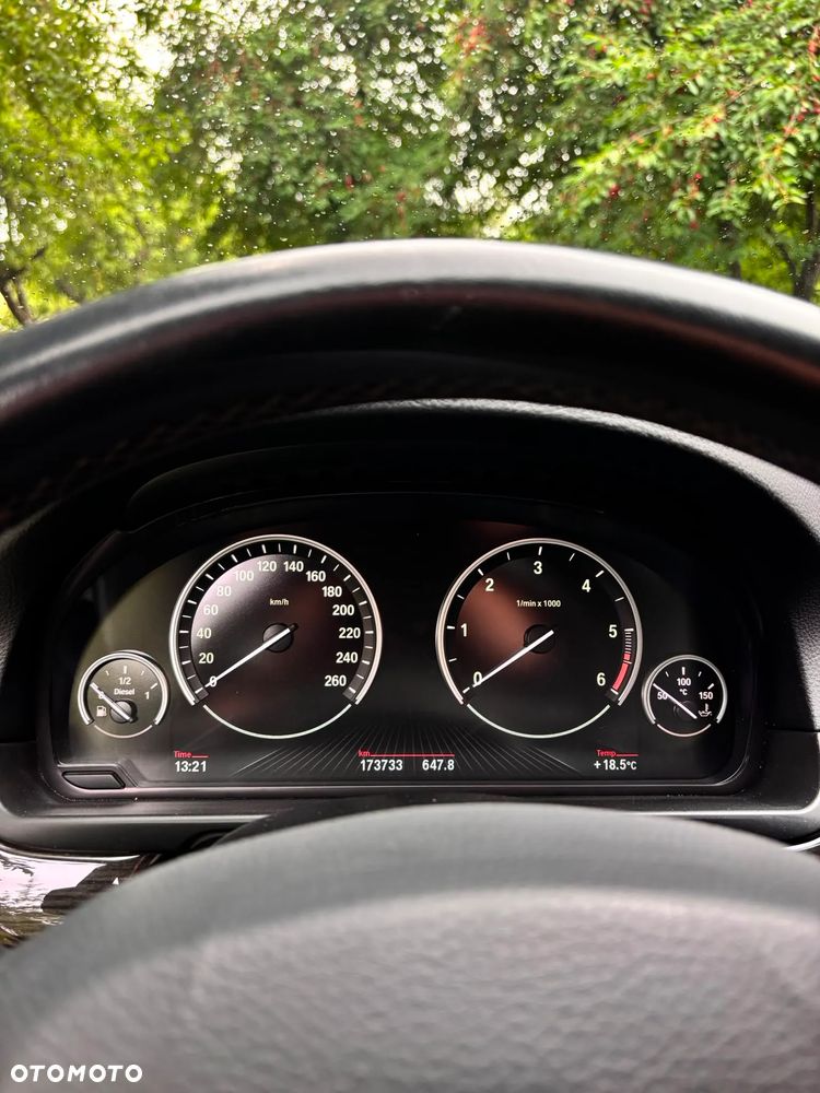 BMW Seria 5 520d Luxury Line - 17