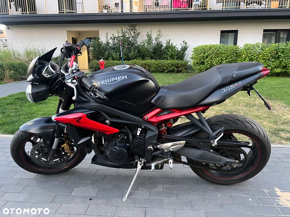 Triumph Street Triple - 7
