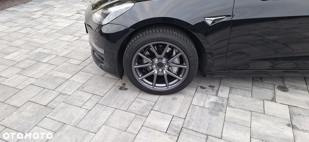 Tesla Model 3 Standard Range Plus - 25