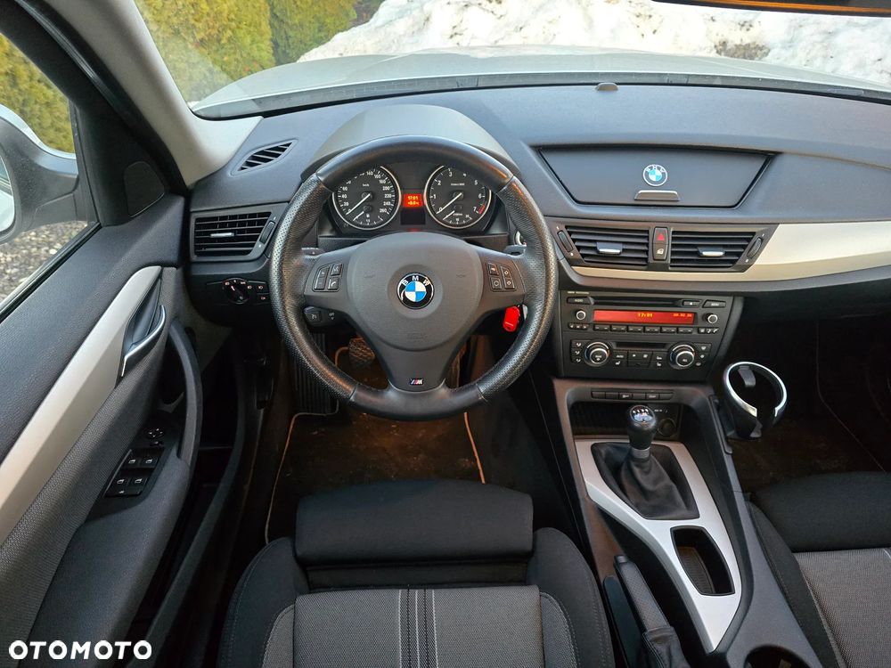 BMW X1 sDrive20i xLine - 24