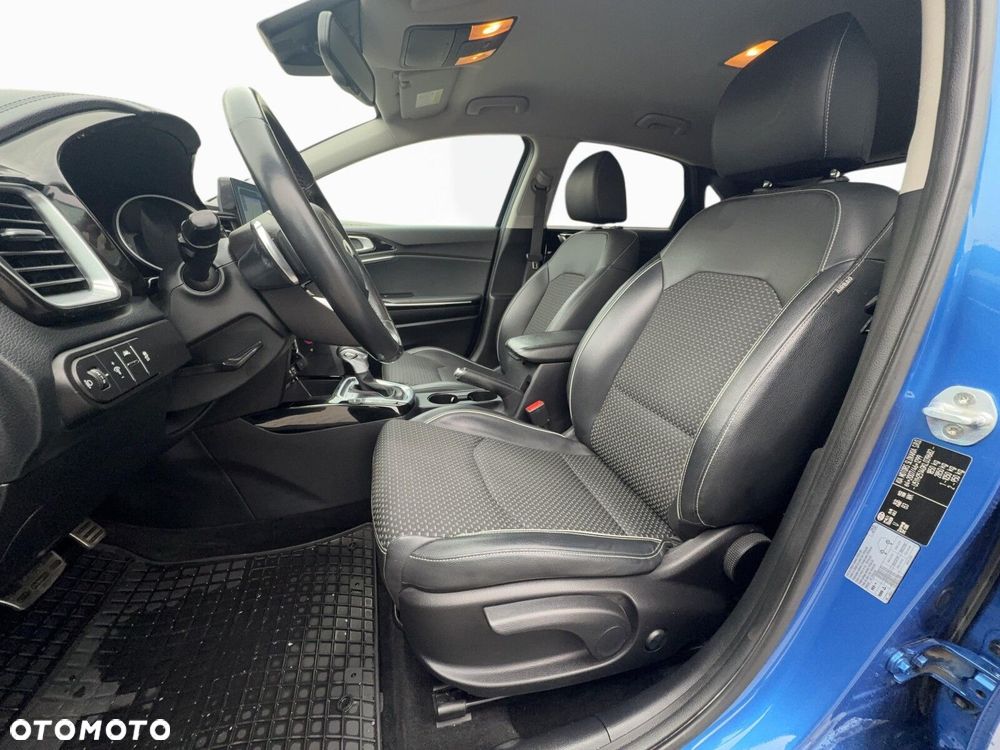 Kia Ceed - 22