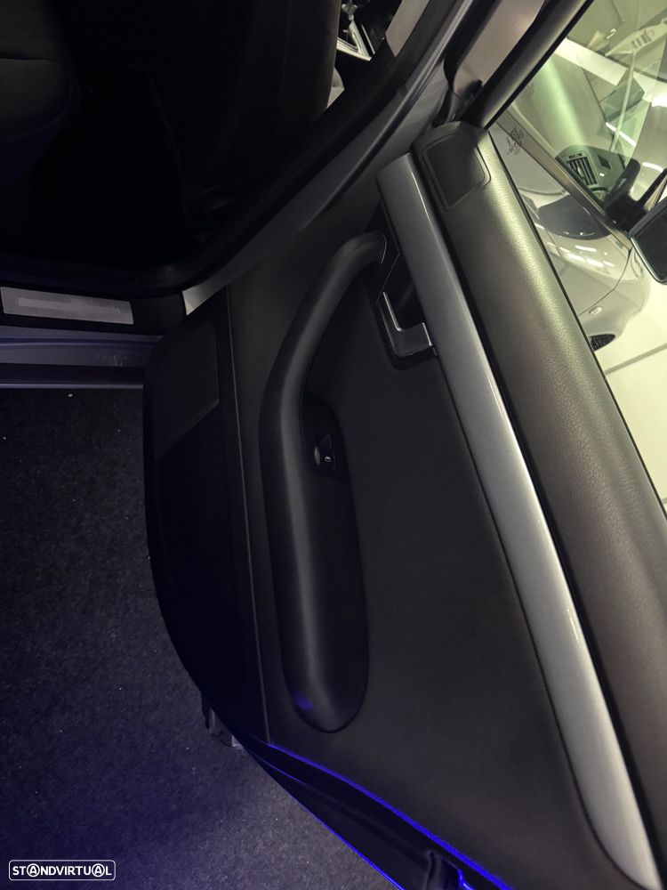 Audi A4 2.0 TDI exclusive - 15