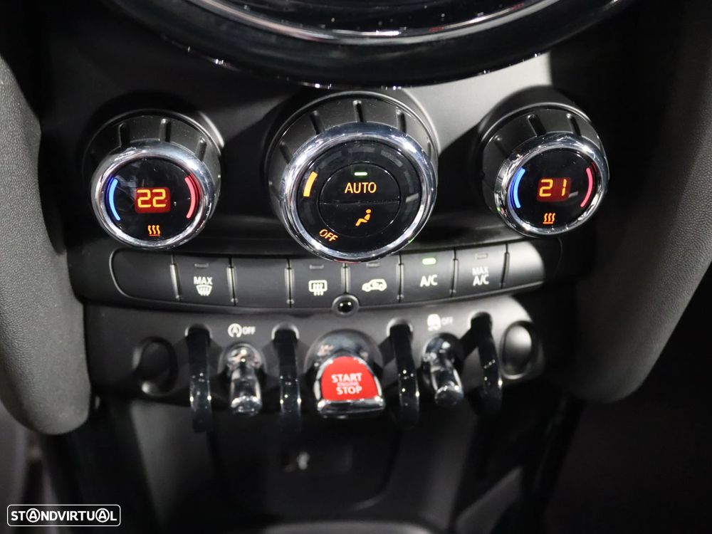 MINI 5 Portas Cooper Aut. - 24