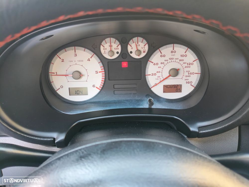 SEAT Leon 1.9 TDI Top Sport - 25