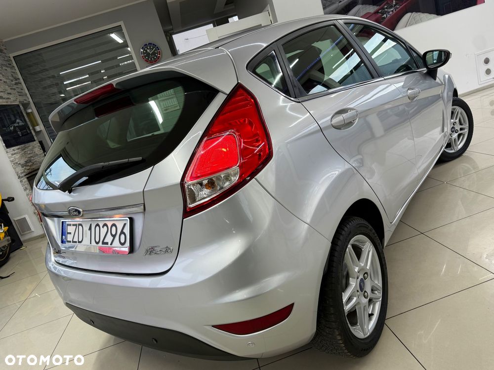 Ford Fiesta - 35