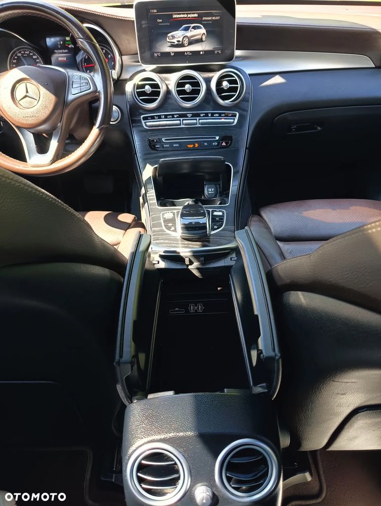 Mercedes-Benz GLC - 17