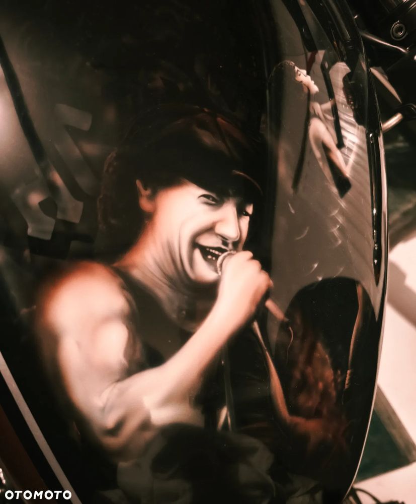 Suzuki Intruder - 14