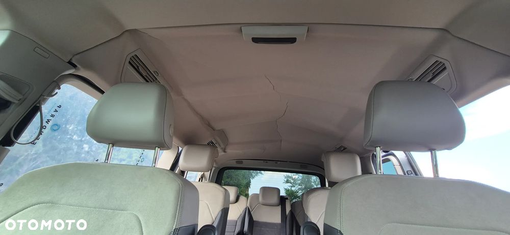 Volkswagen Multivan - 27