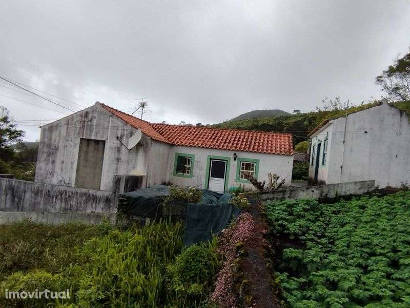 Moradia T2 - com garagem e quintal - Grande imagem: 3/12