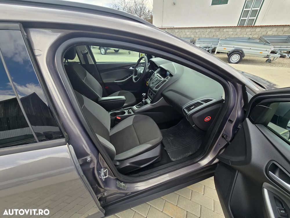 Ford Focus 1.6 TDCi DPF Start-Stopp-System SYNC Edition - 9