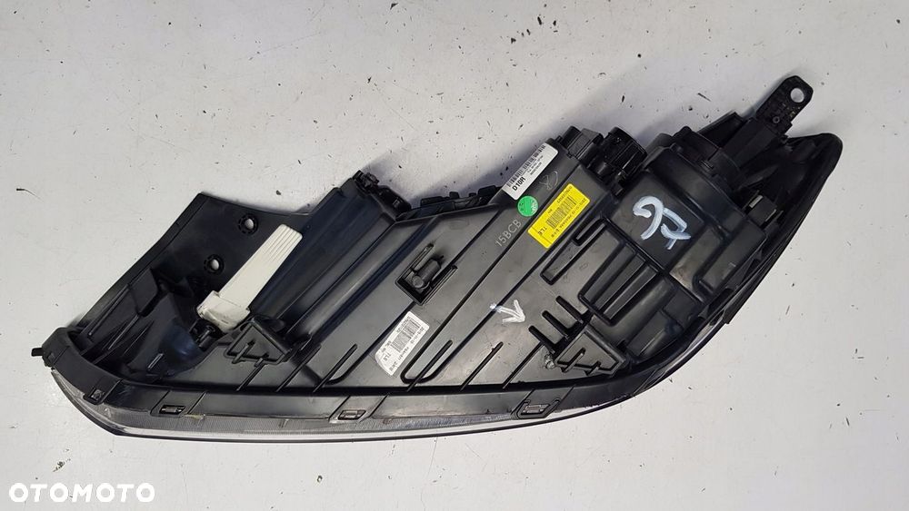 lampa prawa przód Hyundai Tucson III LED - 8