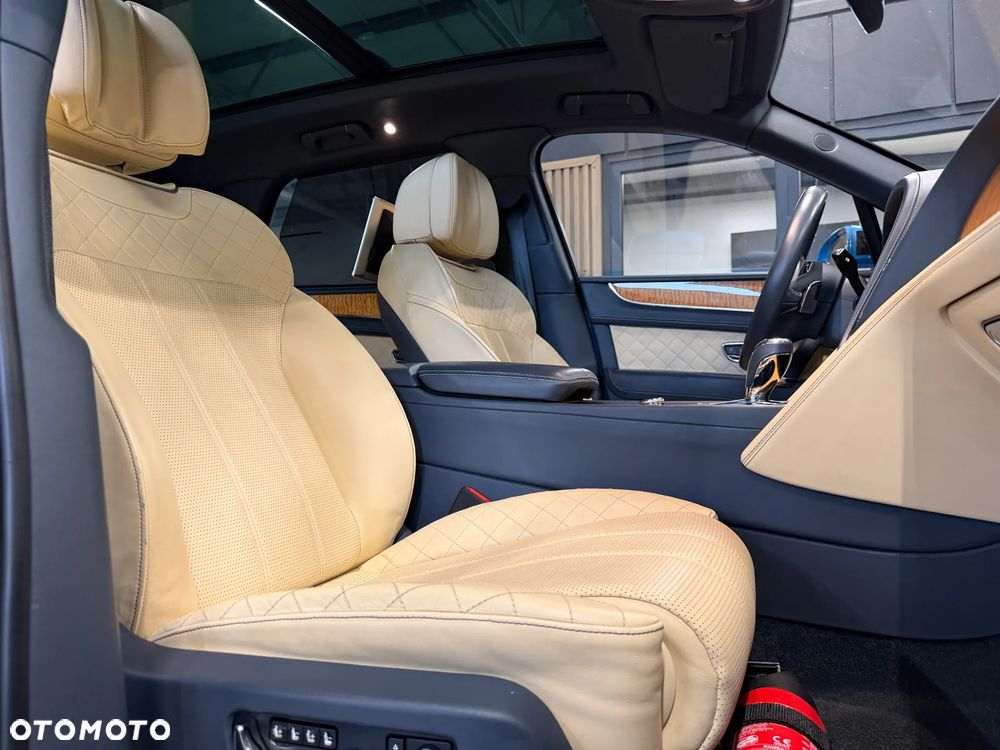 Bentley Bentayga W12 - 40