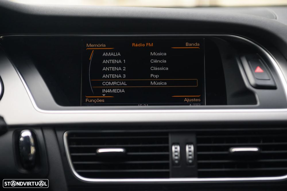 Audi A4 Avant 2.0 TDI Business Line S-line - 32