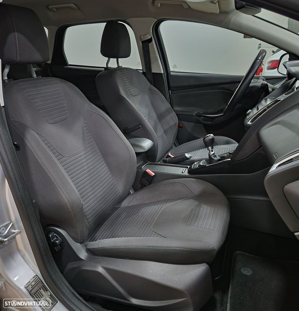 Ford Focus SW 1.5 TDCi Titanium - 9