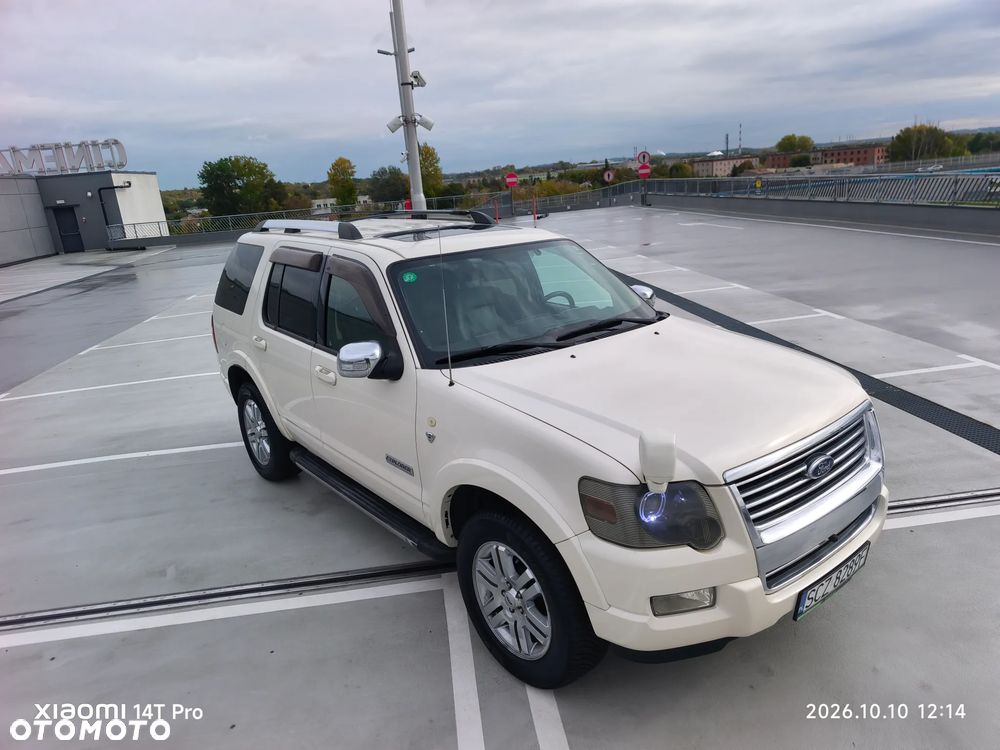 Ford Explorer - 15