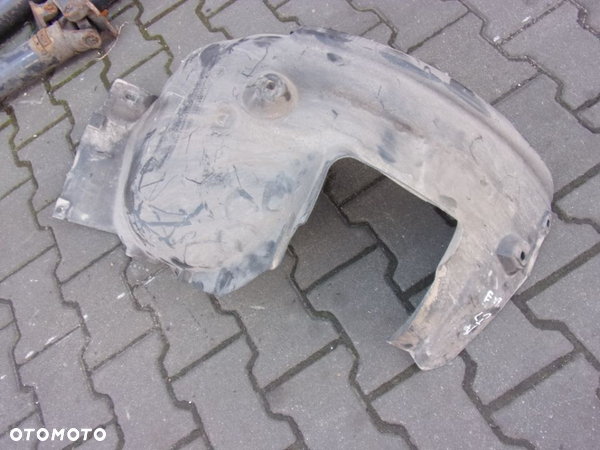 Nadkole lewe przód BMW 1 e87