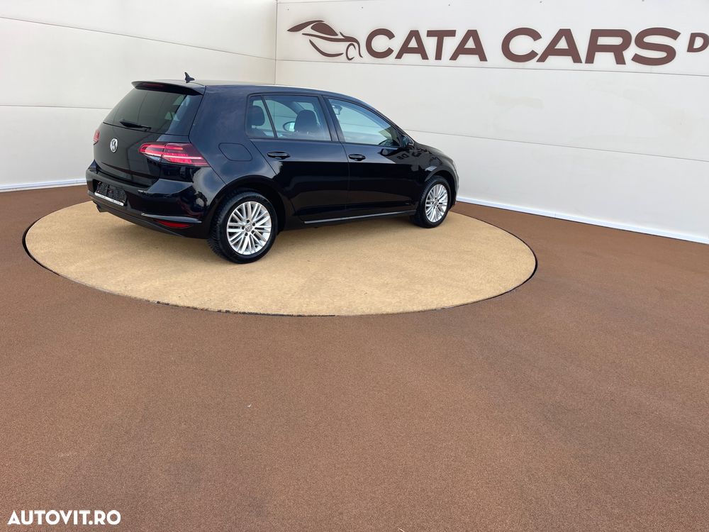 Volkswagen Golf 1.6 TDI BlueMotion Technology Cup - 15