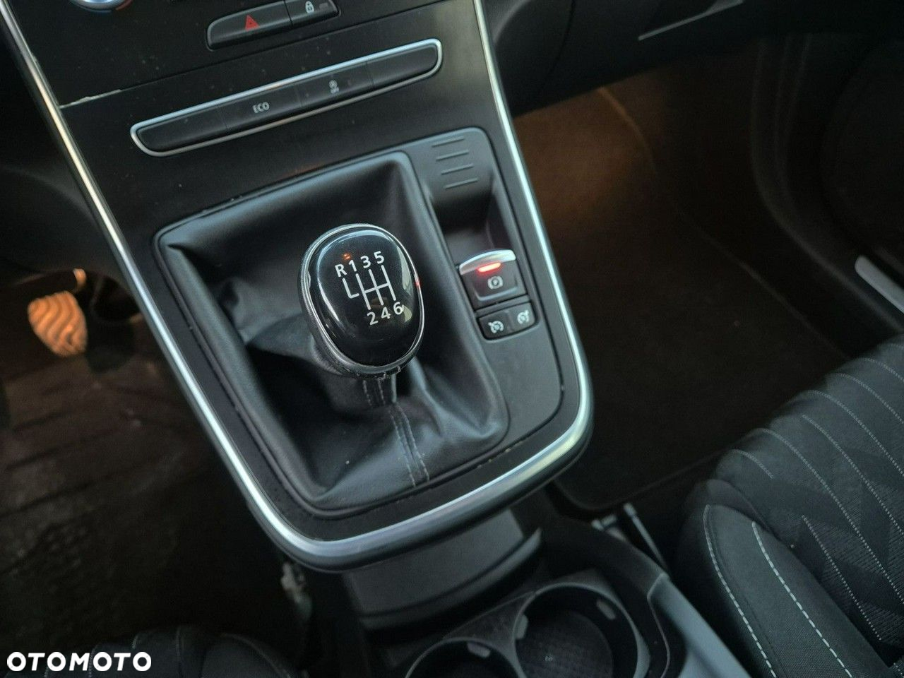Renault Grand Scenic - 14
