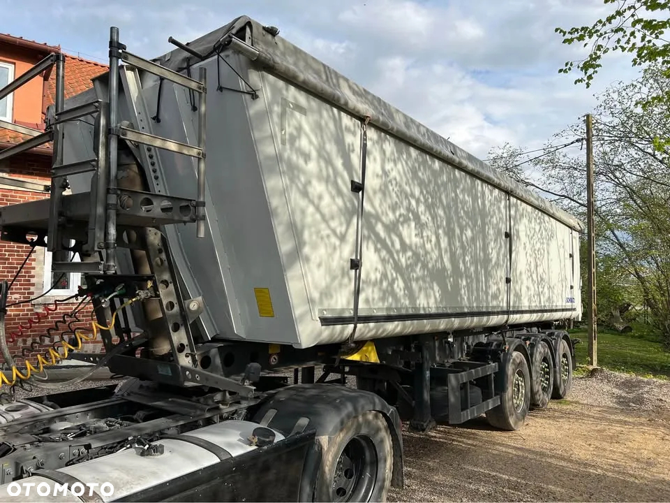 Schmitz Cargobull SKI 24 - 8