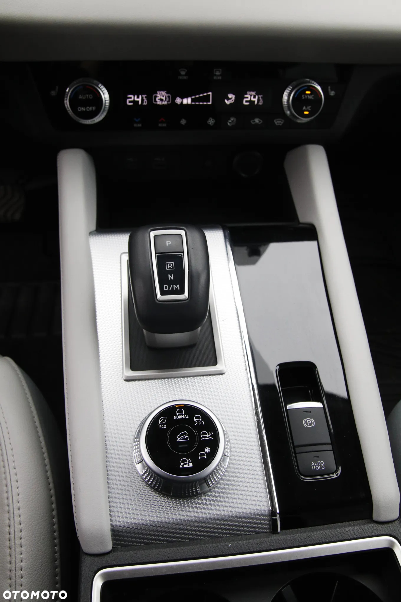 Mitsubishi Outlander - 27