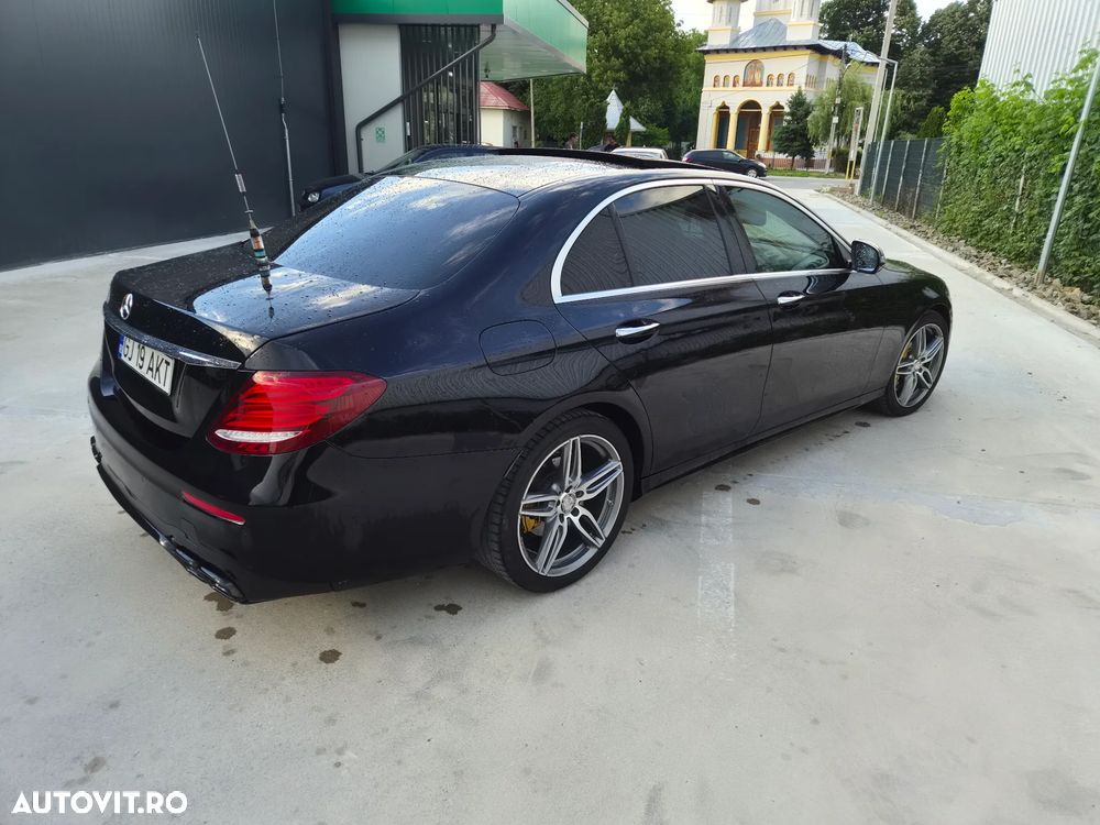 Mercedes-Benz E - 4