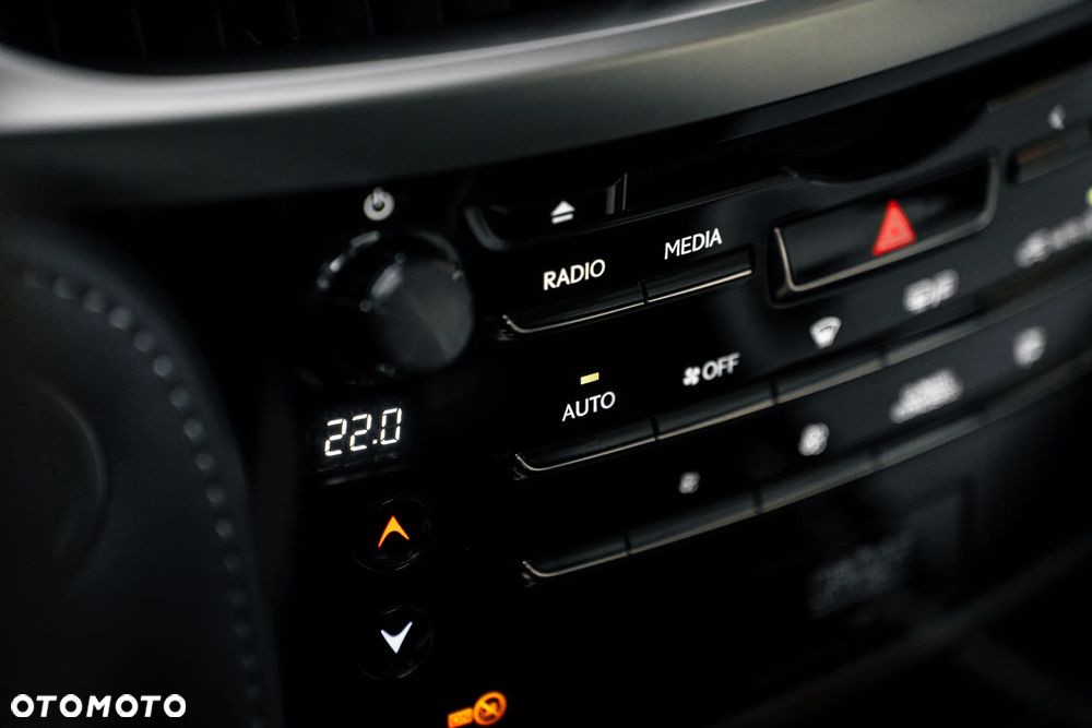 Lexus LX - 20
