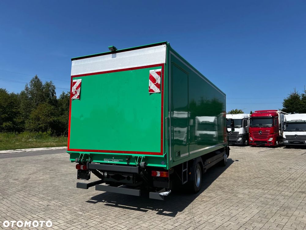 Mercedes-Benz ATEGO - 10
