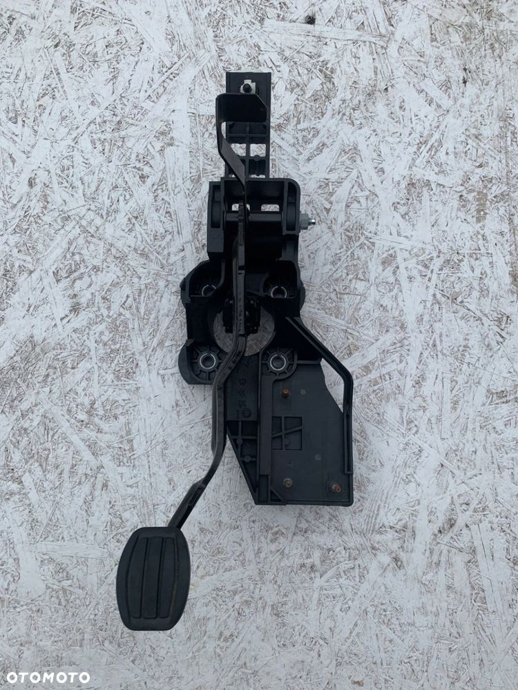 Pedal Hamulca Berlingo 2019-2024 - 1